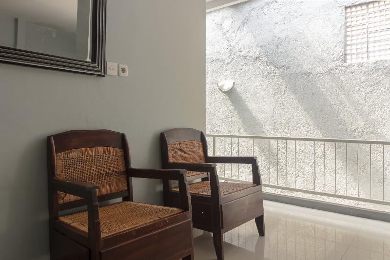 膳宿费 Reddoorz Near Itc Cipulir Mas