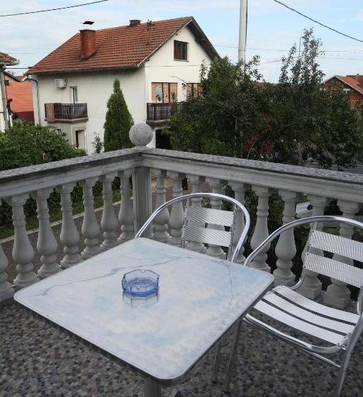 پانسیون Sobe Apartmani Modriča