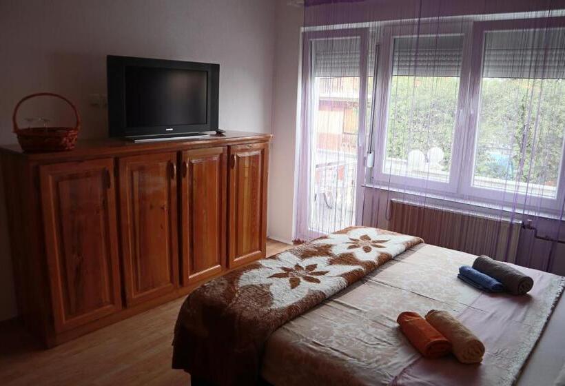 پانسیون Sobe Apartmani Modriča