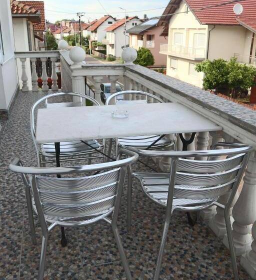 پانسیون Sobe Apartmani Modriča