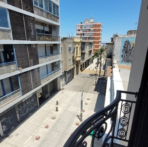 הוסטל Fauna Montevideo