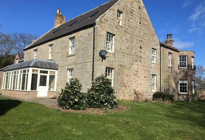 צימר Buckton Farmhouse