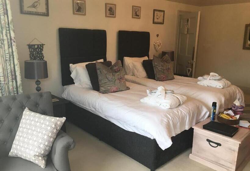 צימר Buckton Farmhouse