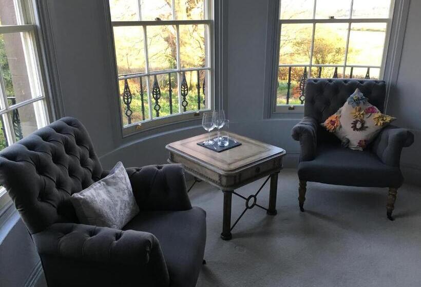 צימר Buckton Farmhouse