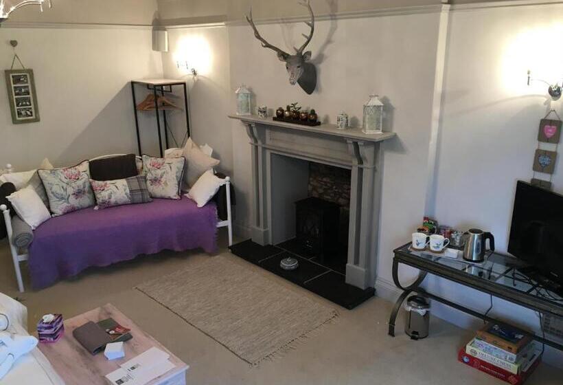 צימר Buckton Farmhouse