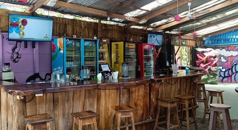 Flutterby House Hostel