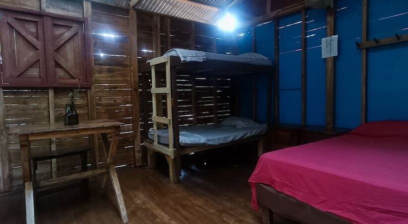 Flutterby House Hostel