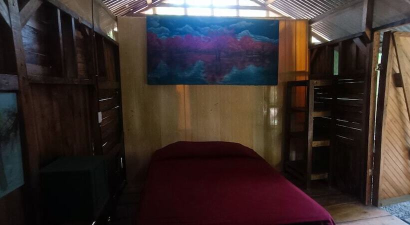 Flutterby House Hostel