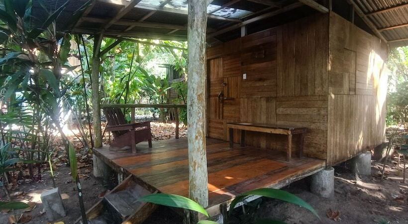 Flutterby House Hostel