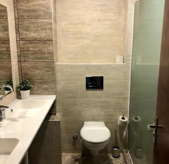 Family Hotel Ring & Thermal