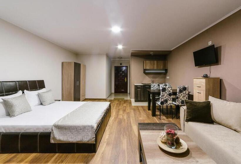 Family Hotel Ring & Thermal