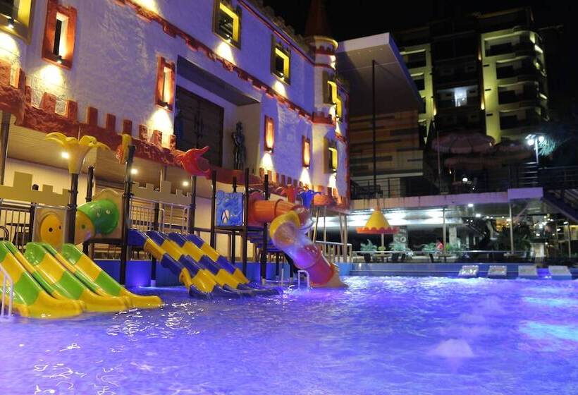 בית מלון כפרי Castillo Resort