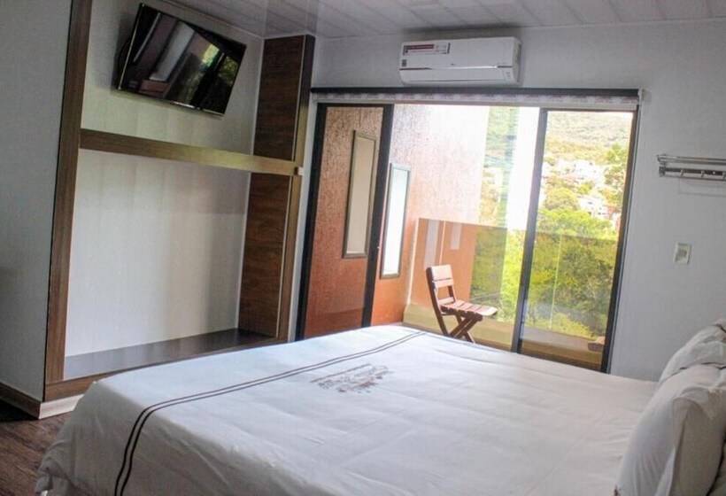 هتل Castillo Resort