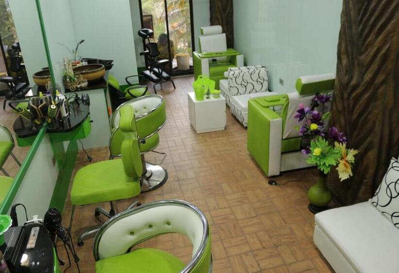 בית מלון כפרי Castillo Resort