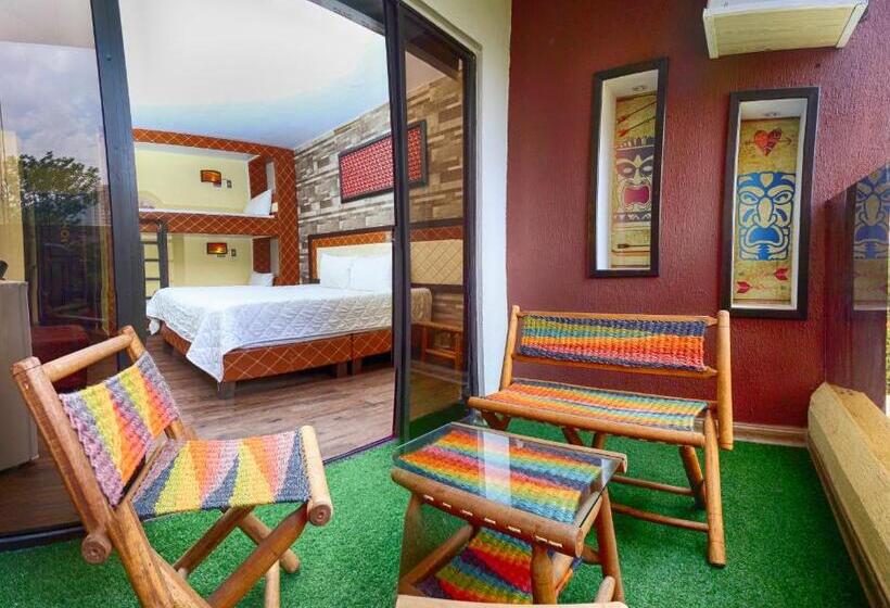 בית מלון כפרי Castillo Resort