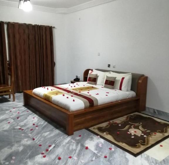 Ibisa Hotel Takoradi