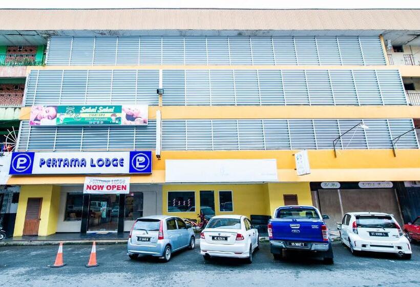 מוטל Pertama Lodge