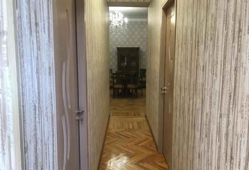 بنسيون Anna S Home