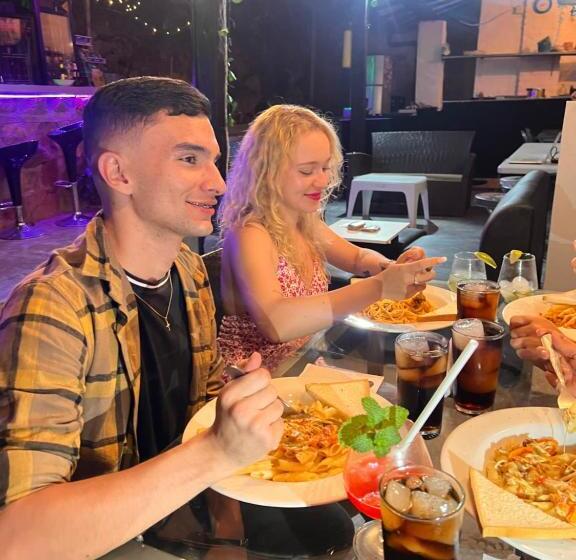 פנסיון Green Door San Gil