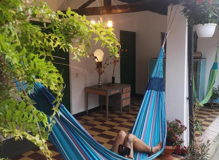 פנסיון Green Door San Gil