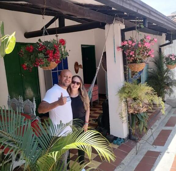 פנסיון Green Door San Gil