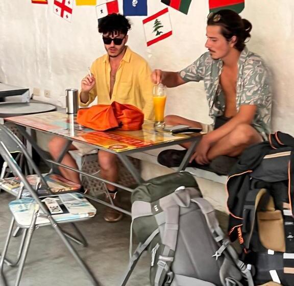 پانسیون Green Door San Gil