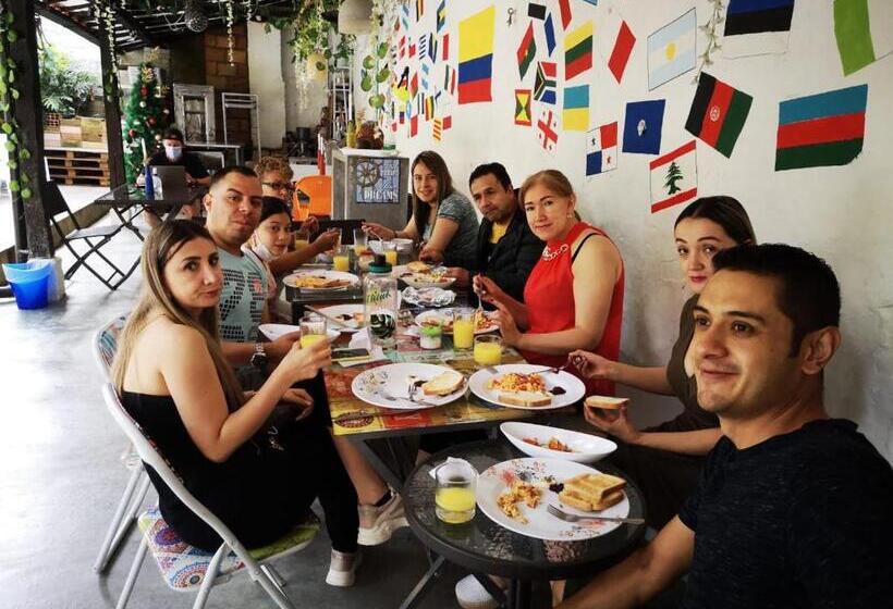 פנסיון Green Door San Gil