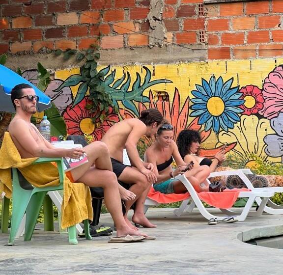 פנסיון Green Door San Gil