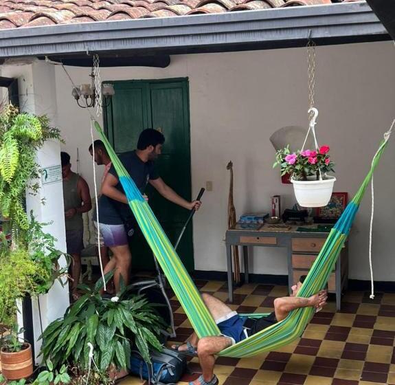 פנסיון Green Door San Gil