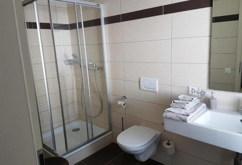 فندق صغير Auberge De La Couronne