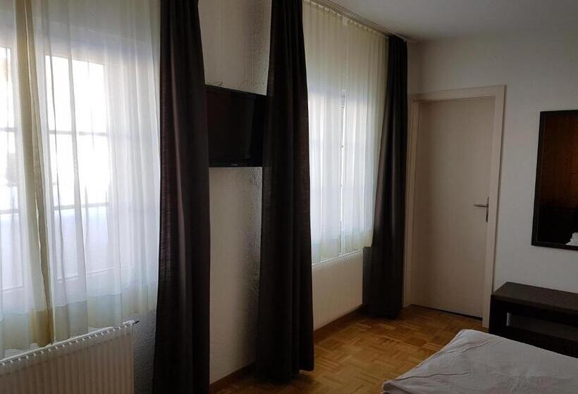 فندق صغير Auberge De La Couronne