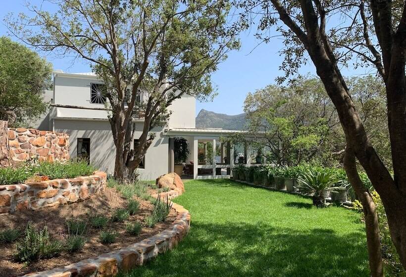 مبيت وإفطار Frogs Hill