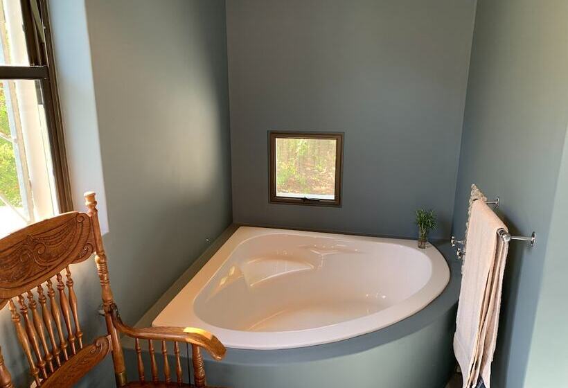 مبيت وإفطار Frogs Hill