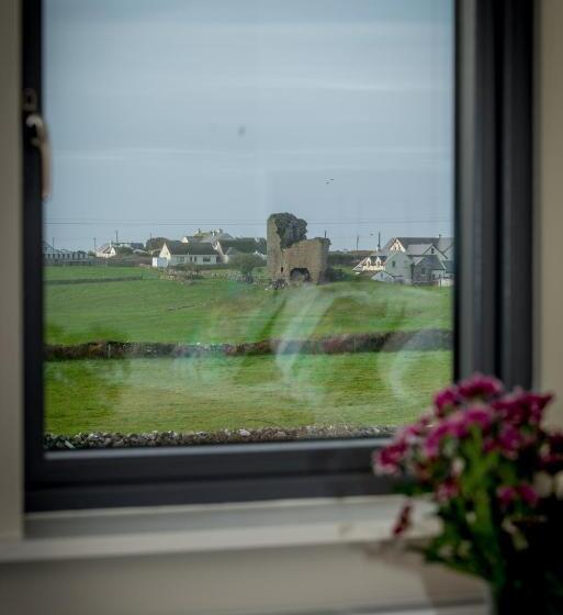 مبيت وإفطار Sheedy's Doolin