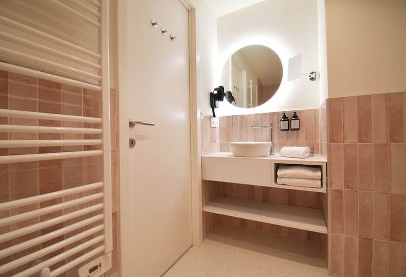 C Hotels Continental