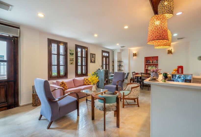 ホテル Bouti Ayvalık