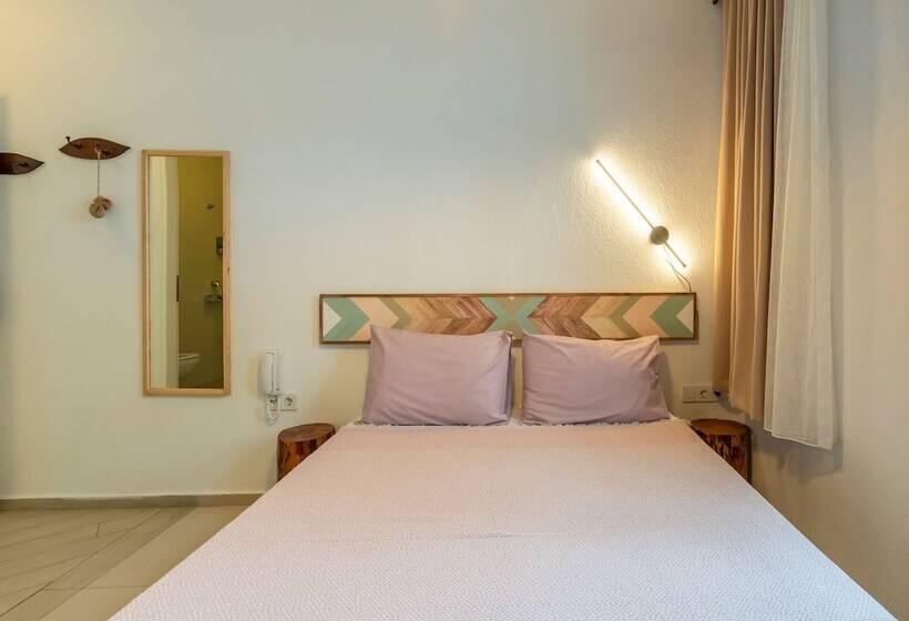 ホテル Bouti Ayvalık