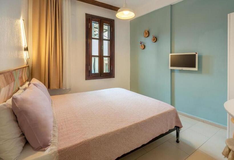 ホテル Bouti Ayvalık