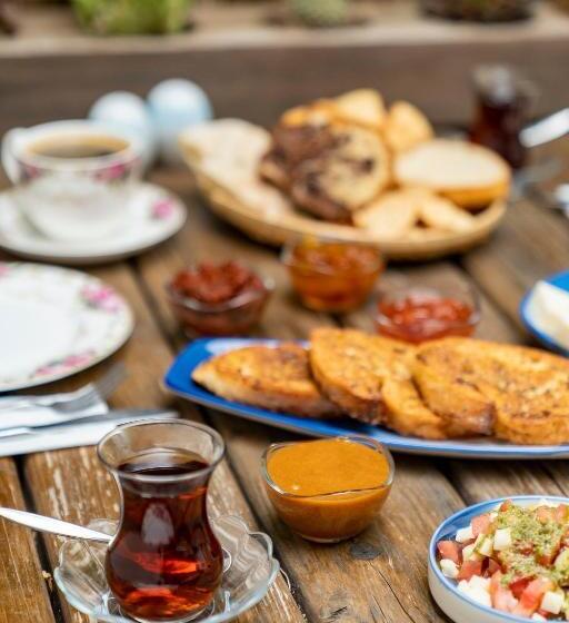 ホテル Bouti Ayvalık