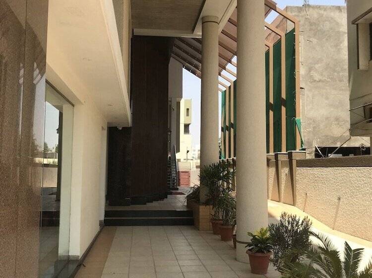 Kyriad Hotel Solapur By Othpl