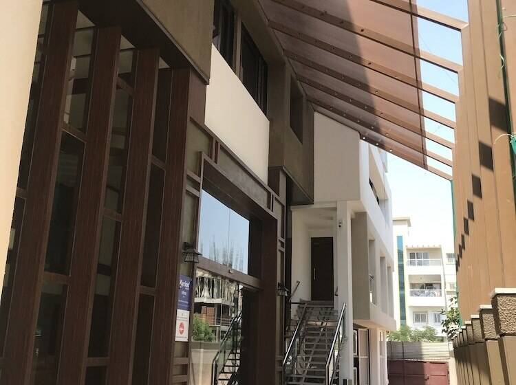 Kyriad Hotel Solapur By Othpl