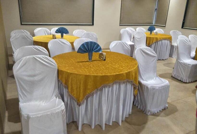 Kyriad Hotel Solapur By Othpl