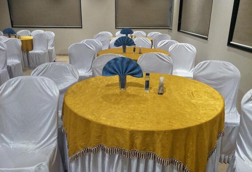 Kyriad Hotel Solapur By Othpl