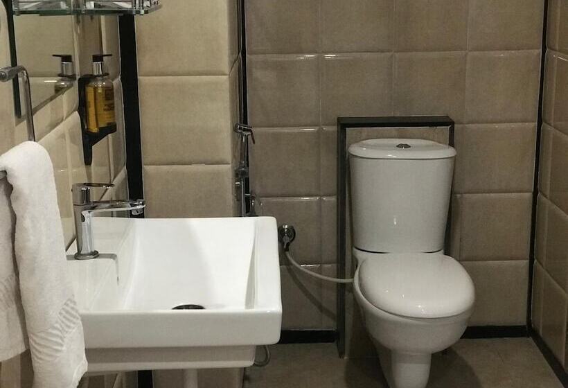 Kyriad Hotel Solapur By Othpl