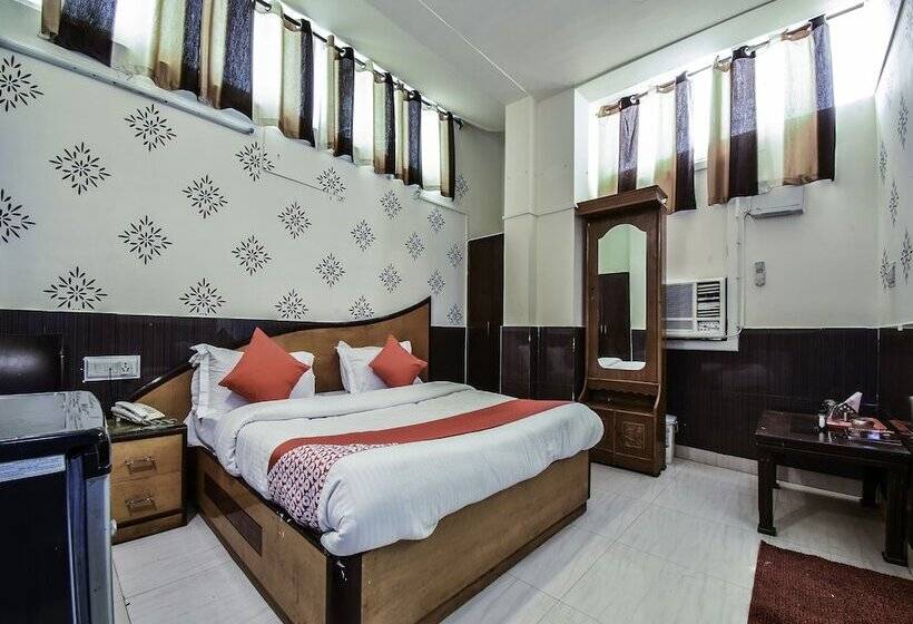 Oyo 22424 Hotel Vice Roy