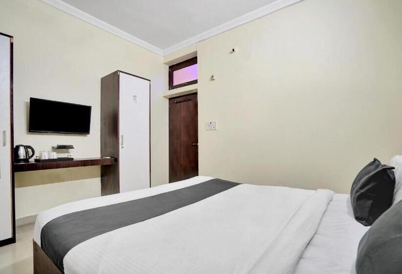 Oyo 23090 Hotel Mani Bhai Patel