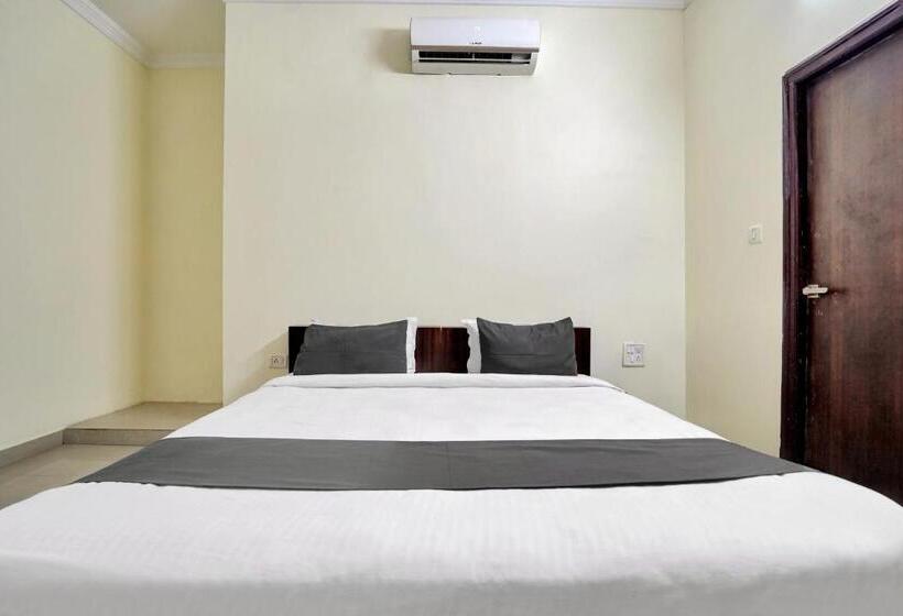 Oyo 23090 Hotel Mani Bhai Patel