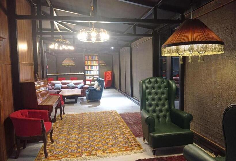 بنسيون Comfortable Home Stay