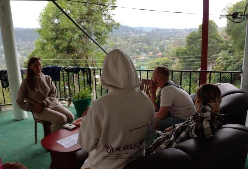 بنسيون Mountain View Villa