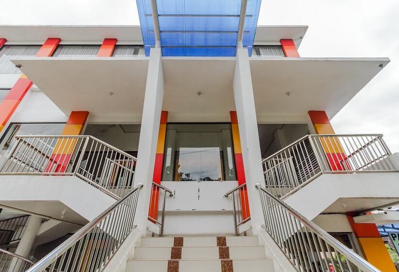 Пансион Reddoorz Syariah Near Rsu Suaka Insan Banjarmasin